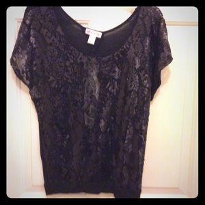 Concert by Clare black M sequin open weave top